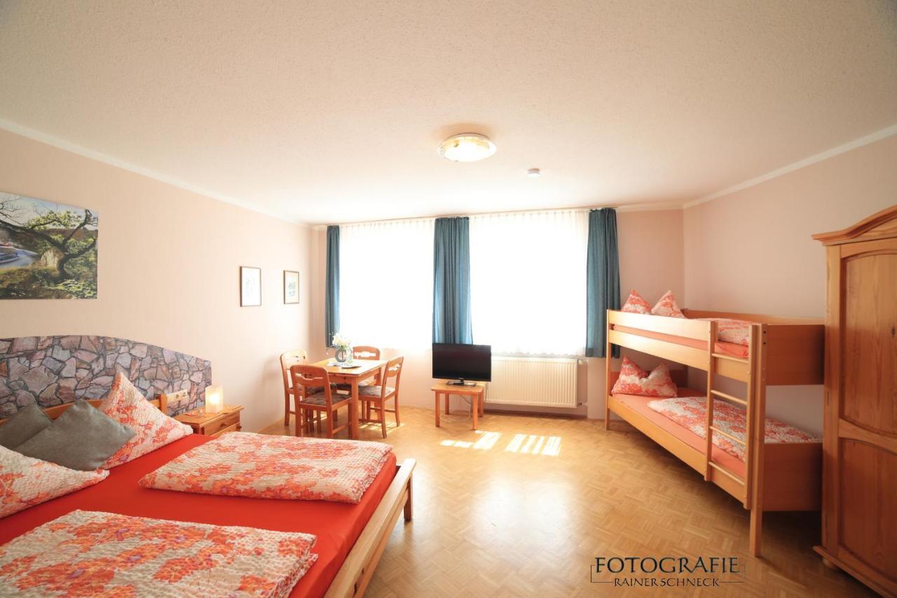 Cafe Am Donautor Hotell Kelheim Exteriör bild